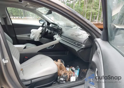 2023 Hyundai Elantra Limited z USA, uszkodzony, nr VIN KMHLP4AG9PU486995